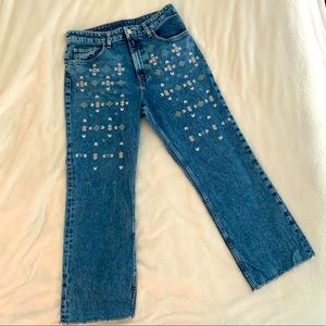 Lucky Brand “Lucky Pins” size 8/29 cropped jeans with embroidery